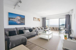 Modern Penthouse beach front apartment